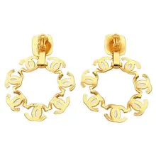 CHANEL - Gold Earrings