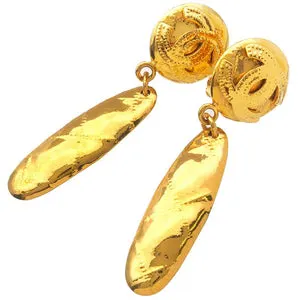 CHANEL - Gold Earrings